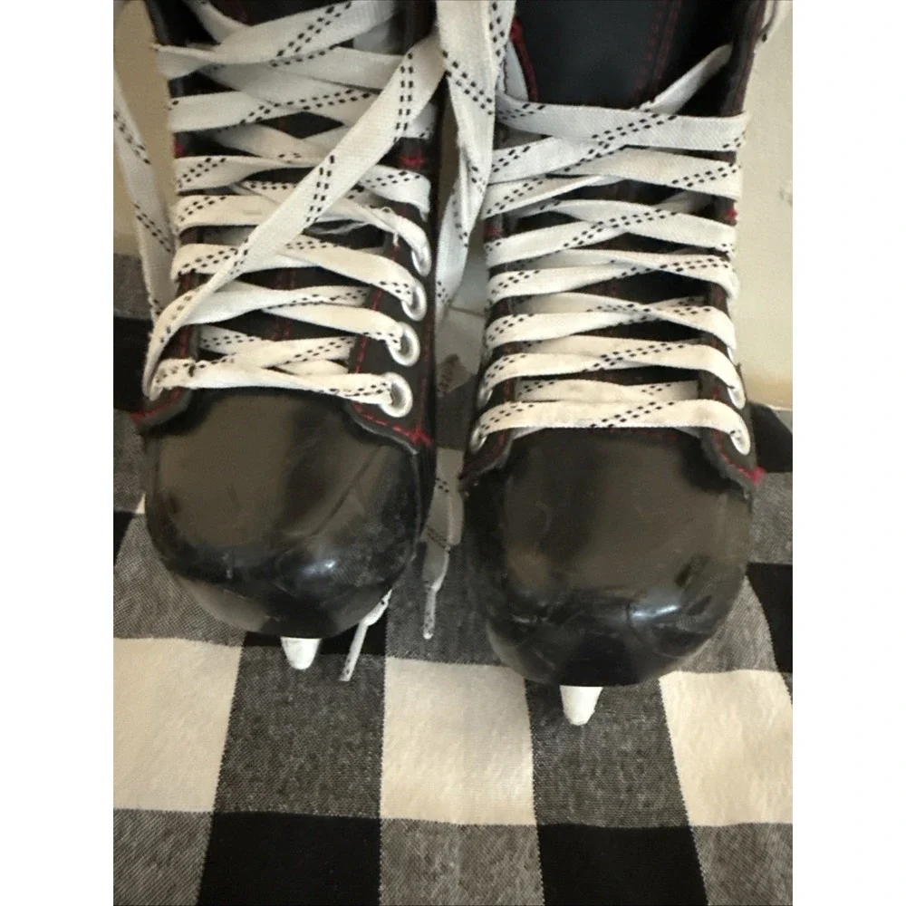 Bauer Vapor Youth X300 Light Speed Pro Ice Hockey Skates Size Y 10R